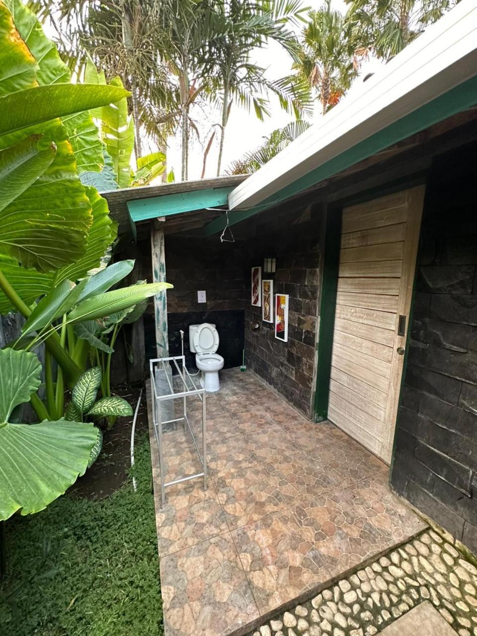 Comeback Guesthouse Canggu Kültér fotó